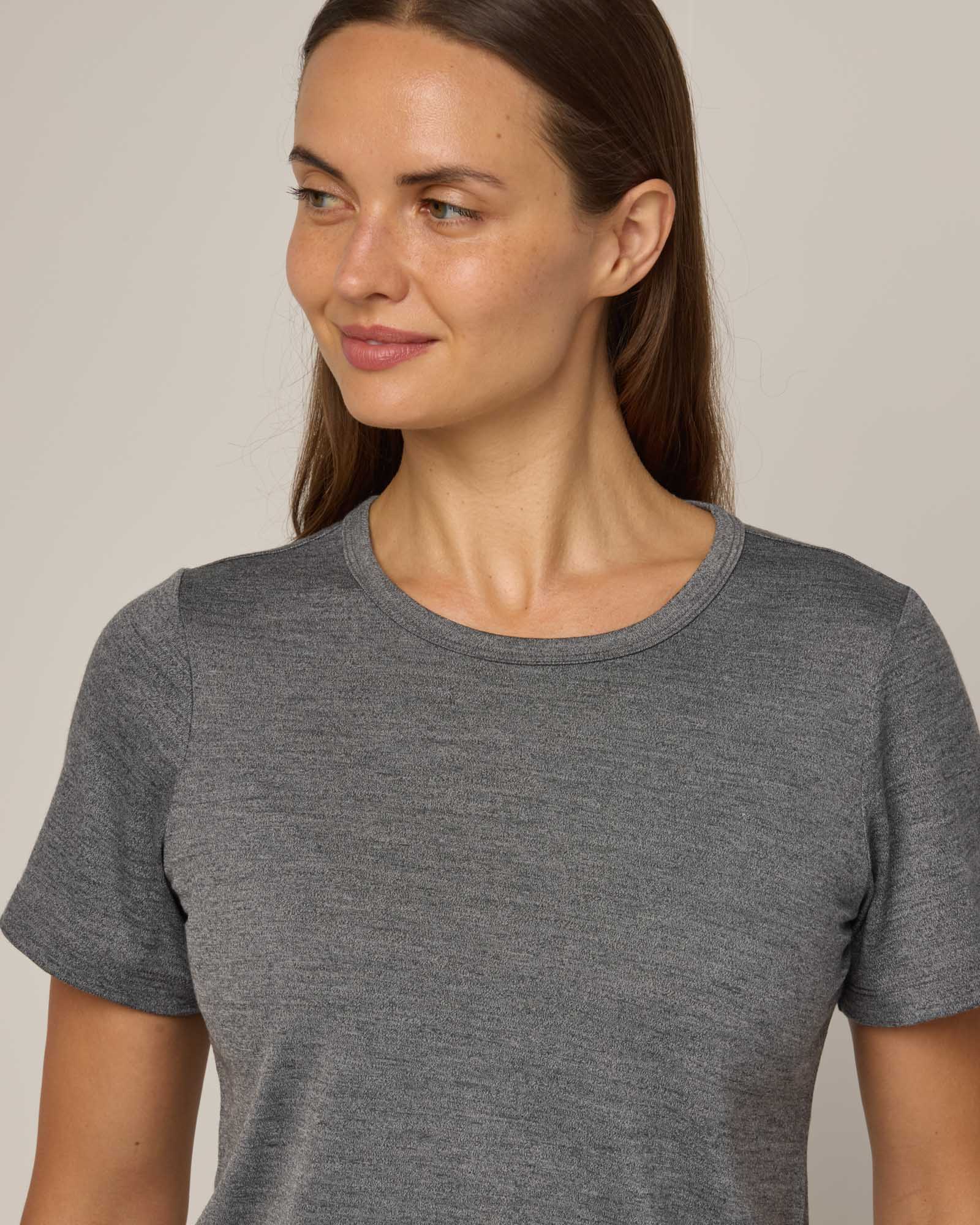 T-shirt ajusté Cara Signature
