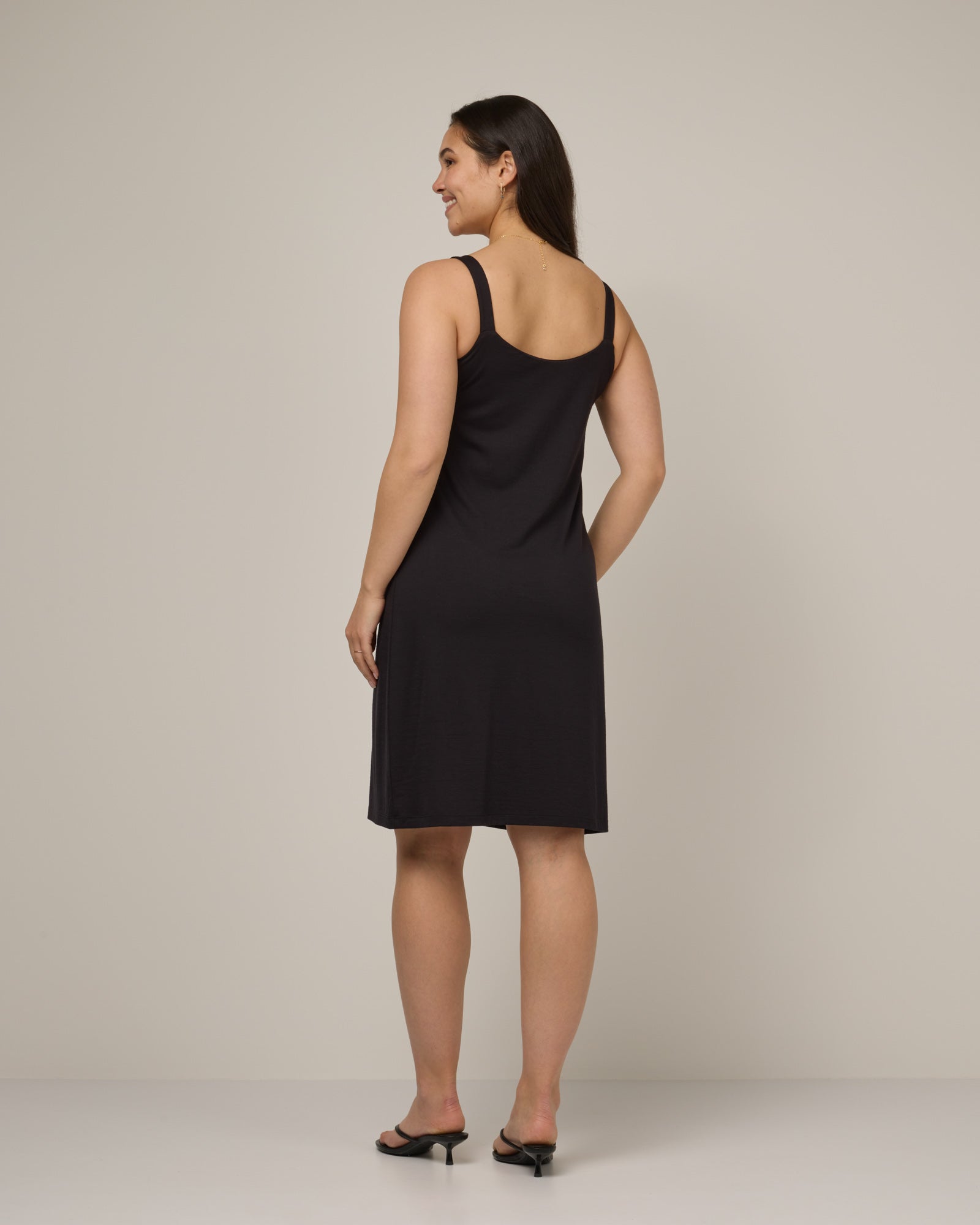 Robe soutien-gorge étagère Tessa